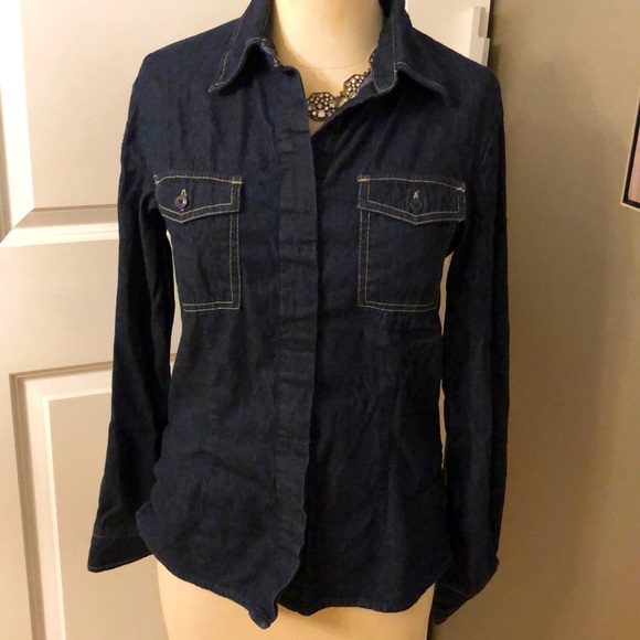 BCBG Jackets & Blazers - BCBG SZ M SHACKET. EUC Dark Denim.  Fitted style